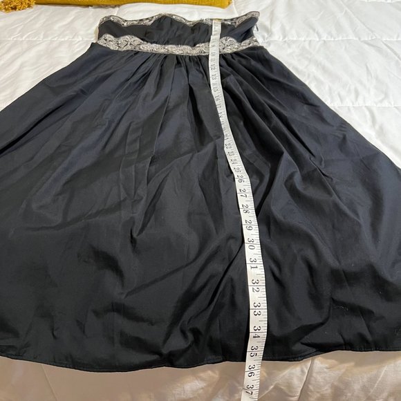 Banana Republic Black Silver Metallic embroidered size 4 - Picture 7 of 16